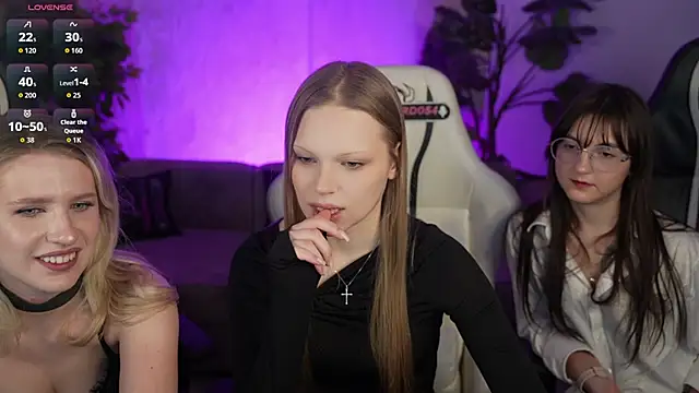 Scarlett Sweet054 online show from 6, 3, 2026