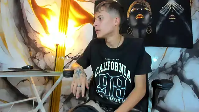 mono blonde online show from 15, 9, 2025