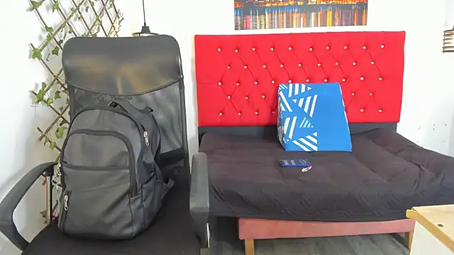 carolinacrus01 online show from 8, 10, 2025