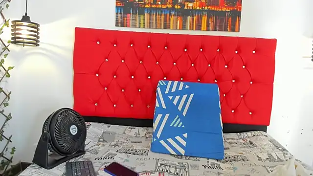 carolinacrus01 online show from 3, 11, 2025