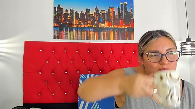 carolinacrus01 online show from 17, 12, 2025