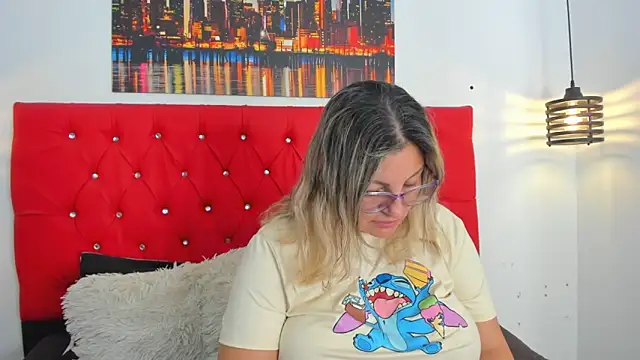 carolinacrus01 online show from 23, 2, 2026