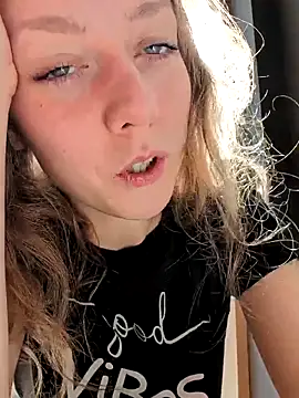 Eveline Beauty Kitty online show from 1, 5, 2026