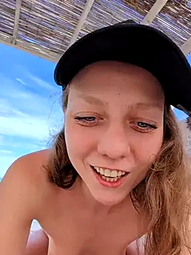 Eveline Beauty Kitty online show from 17, 6, 2026