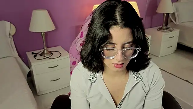 LiLLiAnderson online show from 21, 10, 2025