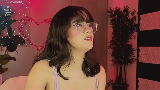 LiLLiAnderson online show from 8, 3, 2026