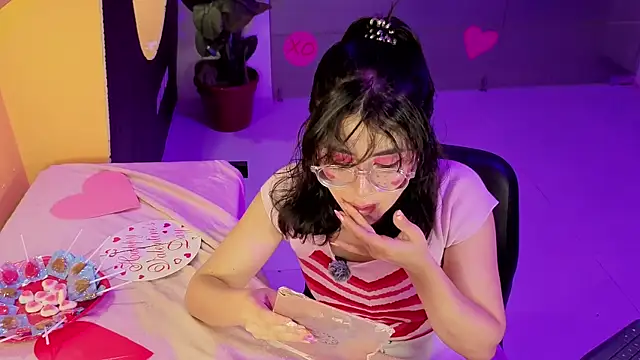 LiLLiAnderson online show from 14, 2, 2026