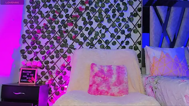 Snapshot of isabel_jaames chatting on 20, 9, 2025 isabel jaames online show from 20, 9, 2025