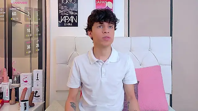 Axel  Evans online show from 18, 11, 2025