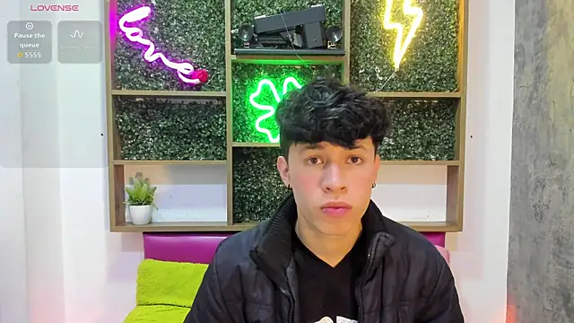 Axel  Evans online show from 18, 4, 2026