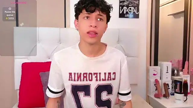 Axel  Evans online show from 7, 2, 2026