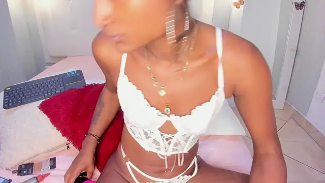 EsmeraldaNyx online show from 29, 11, 2025