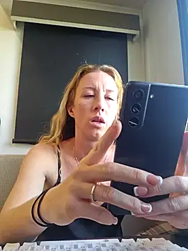 bmorganne420 online show from 2, 12, 2025