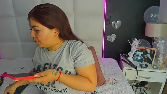 Snapshot of Gigi_duran chatting on 6, 5, 2026 Gigi duran online show from 6, 5, 2026