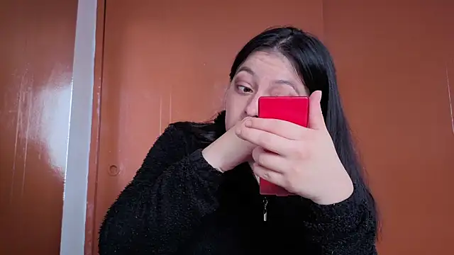 MiaKimky online show from 4, 11, 2025