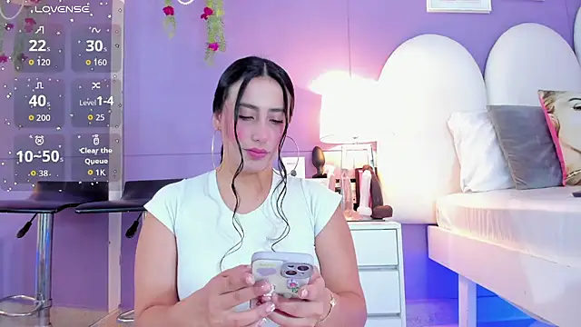 Snapshot of my_aleja_ chatting on 8, 11, 2025 my aleja online show from 8, 11, 2025