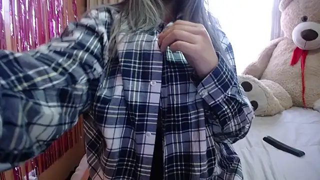 miss lilieth online show from 25, 10, 2025