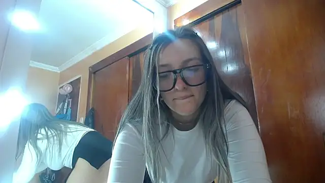 miss lilieth online show from 22, 12, 2025