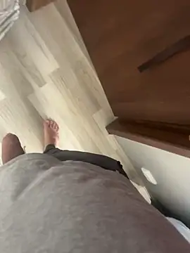 FrequentFew online show from 9, 4, 2026