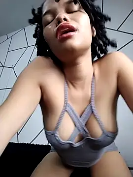 Snapshot of ChloeRaviss chatting on 3, 11, 2025 ChloeRaviss online show from 3, 11, 2025