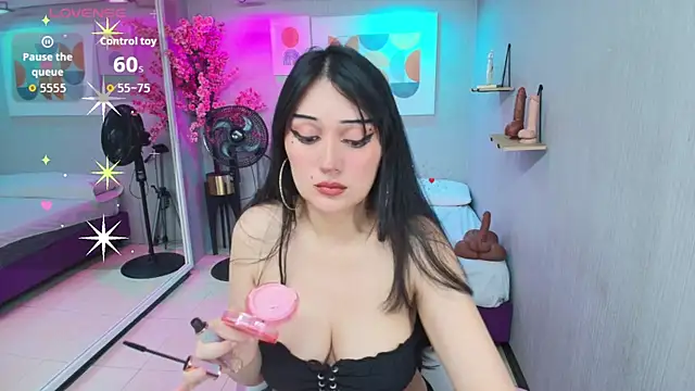 Adriana miller online show from 4, 11, 2025