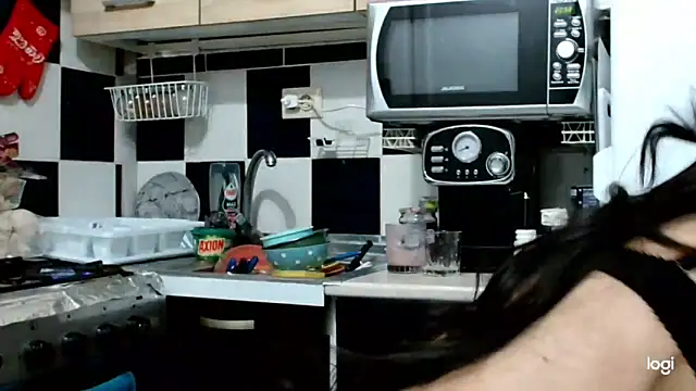 Laryta girl13 online show from 14, 3, 2026