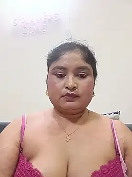 Snapshot of hornyriyanka chatting on 14, 7, 2026 hornyriyanka online show from 14, 7, 2026