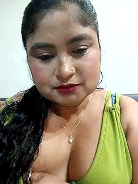 Snapshot of hornyriyanka chatting on 10, 6, 2026 hornyriyanka online show from 10, 6, 2026