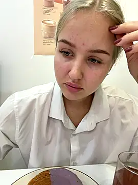 CandyVice online show from 11, 11, 2025