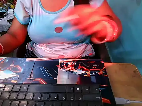 Snapshot of PREETI_BABY chatting on 5, 7, 2026 PREETI BABY online show from 5, 7, 2026