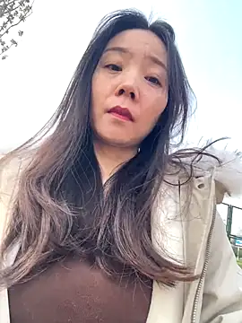 Snapshot of xinmeng-000 chatting on 19, 12, 2025 xinmeng-000 online show from 19, 12, 2025