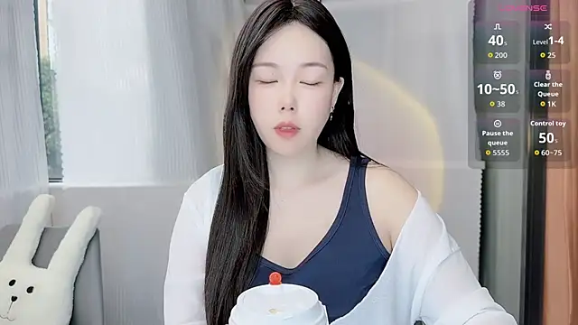 Snapshot of Bella_Ava chatting on 13, 11, 2025 Bella Ava online show from 13, 11, 2025