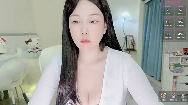 Snapshot of Bella_Ava chatting on 10, 6, 2026 Bella Ava online show from 10, 6, 2026