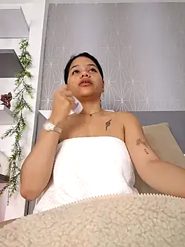 Snapshot of Celine_Lee chatting on 15, 9, 2025 Celine Lee online show from 15, 9, 2025