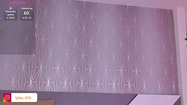 Snapshot of Celine_Lee chatting on 2, 12, 2025 Celine Lee online show from 2, 12, 2025