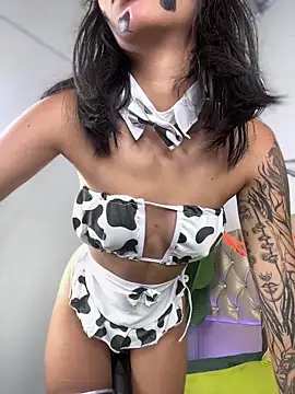 TweetiePieXXX online show from 27, 10, 2025