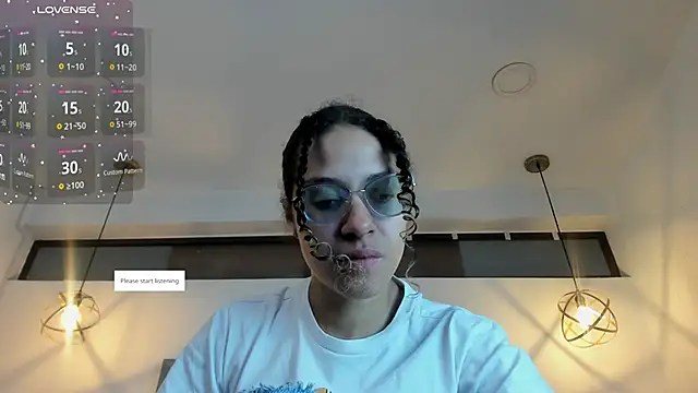 Hanna Cornee  online show from 5, 11, 2025