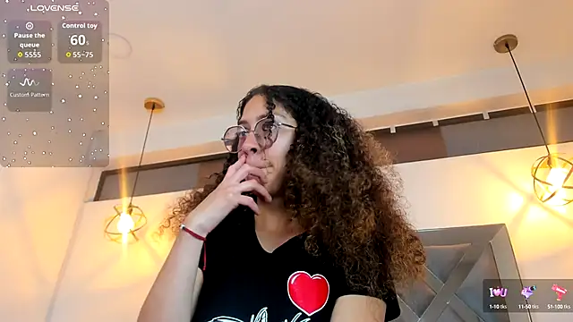 Hanna Cornee  online show from 9, 10, 2025