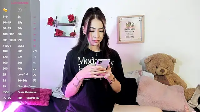 DanielaMarnt  online show from 18, 9, 2025