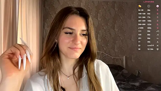 Snapshot of miainheat chatting on 12, 10, 2025 miainheat online show from 12, 10, 2025