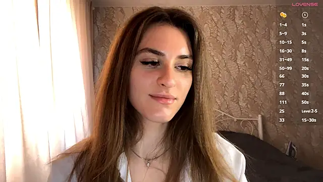 Snapshot of miainheat chatting on 8, 10, 2025 miainheat online show from 8, 10, 2025