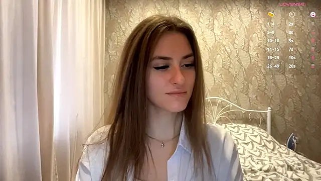 Snapshot of miainheat chatting on 24, 10, 2025 miainheat online show from 24, 10, 2025