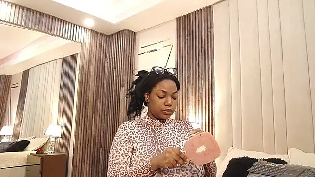 SheilaCoopers  online show from 24, 10, 2025