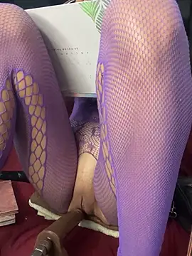 Snapshot of sweetmelissa16 chatting on 5, 11, 2025 sweetmelissa16 online show from 5, 11, 2025