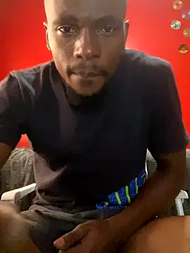 Snapshot of BaggyDirt chatting on 8, 11, 2025 BaggyDirt online show from 8, 11, 2025