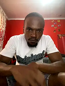 Snapshot of BaggyDirt chatting on 27, 10, 2025 BaggyDirt online show from 27, 10, 2025