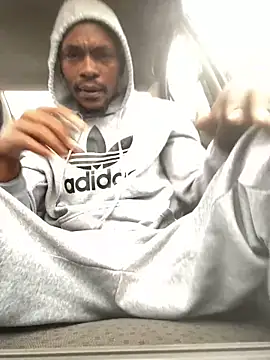 Snapshot of BaggyDirt chatting on 12, 10, 2025 BaggyDirt online show from 12, 10, 2025