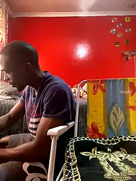 Snapshot of BaggyDirt chatting on 23, 11, 2025 BaggyDirt online show from 23, 11, 2025