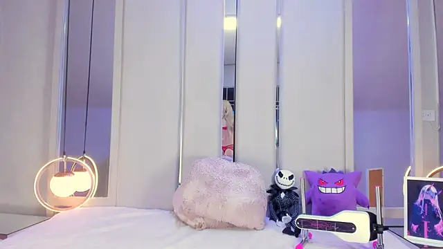 VesperVelvet online show from 18, 12, 2025