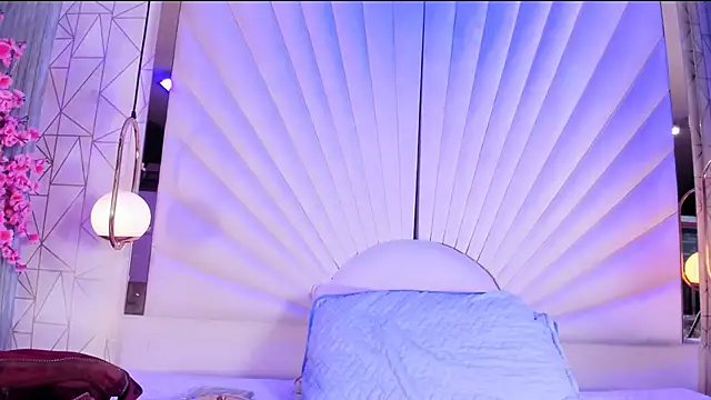 VesperVelvet online show from 17, 6, 2026